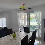 Villa Golden Park