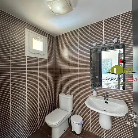 Golden Park Villa *